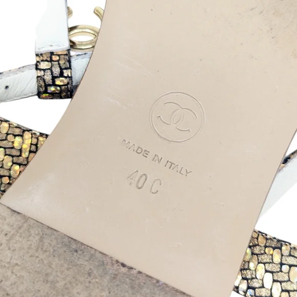 Chanel 2018 Interlocking CC T-Strap Fantasy Chain Thong Sandals Size EU 40 - Picture 13 of 15